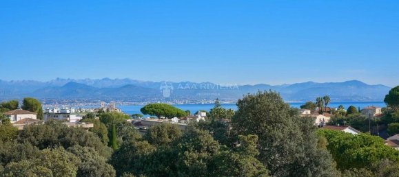 4 bedrooms Penthouse in Antibes, France No. 247283 16