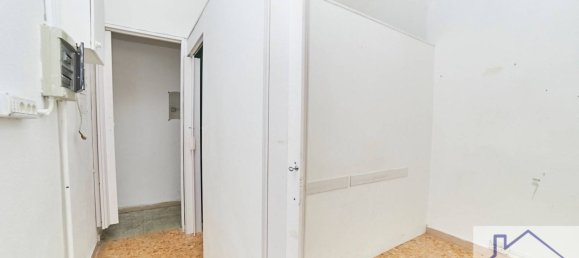 1 room Commercial property in Rome, Italy No. 24382 6