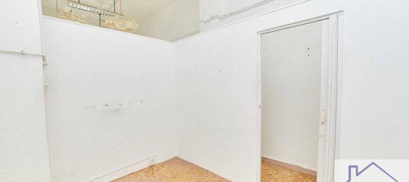 1 room Commercial property in Rome, Italy No. 24382 7