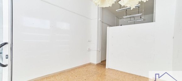 1 room Commercial property in Rome, Italy No. 24382 3