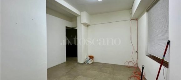 6 rooms Commercial property in Rome, Italy No. 170120 30