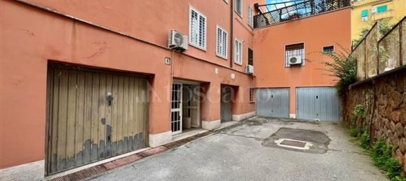 6 rooms Commercial property in Rome, Italy No. 170120 9