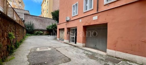 6 rooms Commercial property in Rome, Italy No. 170120 10