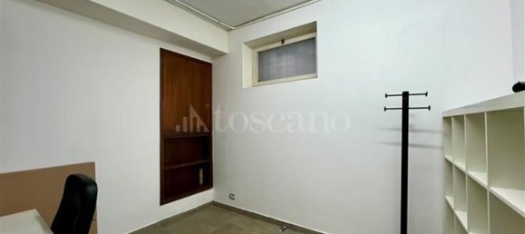 6 rooms Commercial property in Rome, Italy No. 170120 29