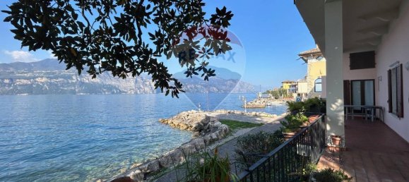 7 rooms Villa in Brenzone, Italy No. 236665 9