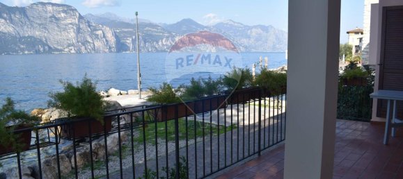 7 rooms Villa in Brenzone, Italy No. 236665 10
