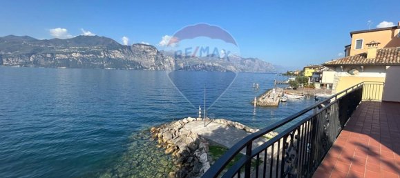 7 rooms Villa in Brenzone, Italy No. 236665 3