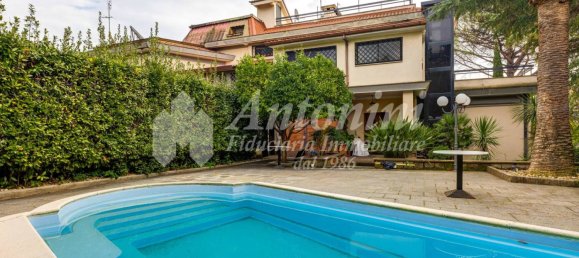 6 bedrooms Villa in Rome, Italy No. 330889 2
