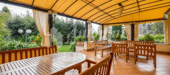 6 bedrooms Villa in Rome, Italy No. 330889 10