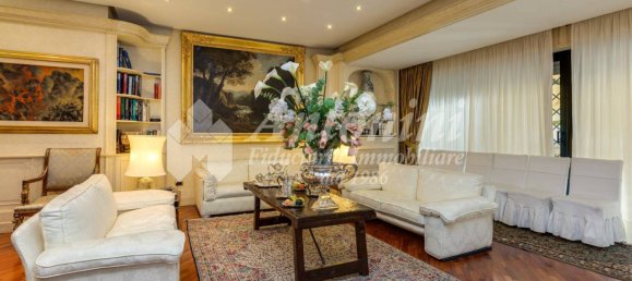 6 bedrooms Villa in Rome, Italy No. 330889 5