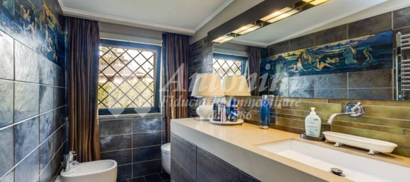 6 bedrooms Villa in Rome, Italy No. 330889 29