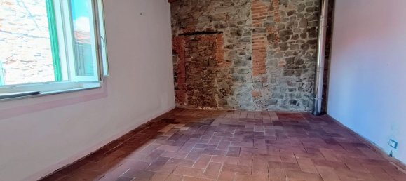 Замки и поместья с 4 комнатами в Пеша, Италия № 263865 47