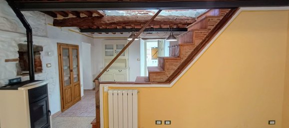 Замки и поместья с 4 комнатами в Пеша, Италия № 263865 35