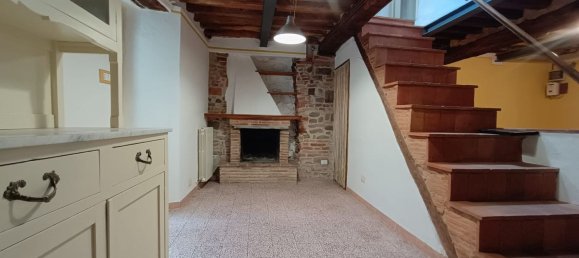 Замки и поместья с 4 комнатами в Пеша, Италия № 263865 42