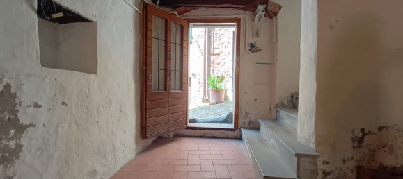 Замки и поместья с 4 комнатами в Пеша, Италия № 263865 23