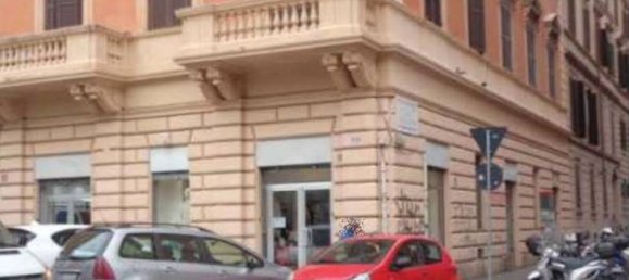 4 rooms Commercial property in Rome, Italy No. 299876 6