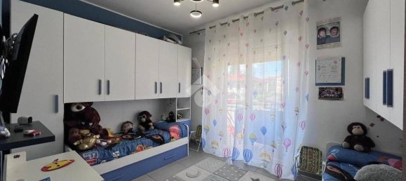 Квартира с 2 спальнями в Варесе, Италия № 150166 10