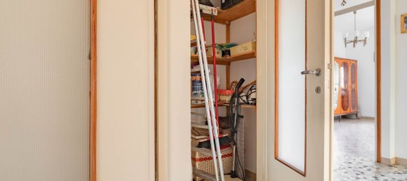 3 rooms Apartment in Cinisello Balsamo, Italy No. 330408 3