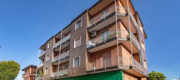 3 rooms Apartment in Cinisello Balsamo, Italy No. 330408 14