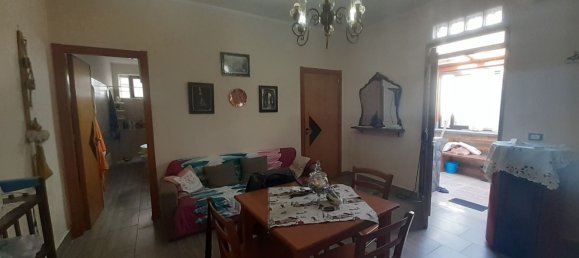 Apartamento de 3 habitaciónes en Reggio Calabria, Italy No. 39493 2