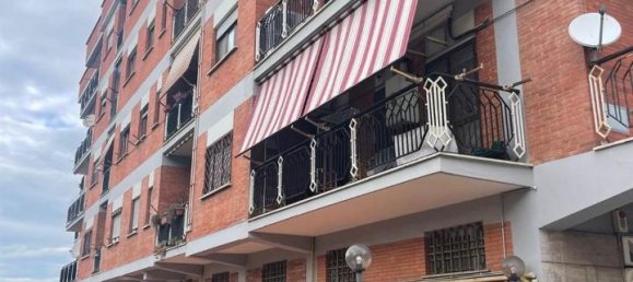 Квартира с 3 комнатами в Чампино, Италия № 40860 5