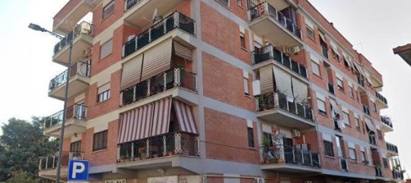 Квартира с 3 комнатами в Чампино, Италия № 40860 2