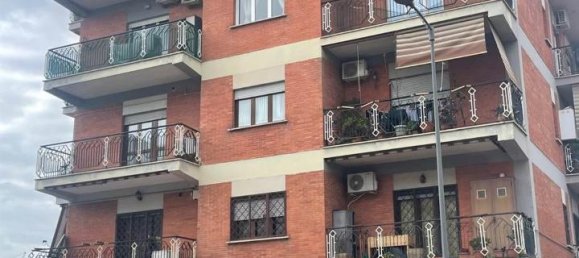 Квартира с 3 комнатами в Чампино, Италия № 40860 3