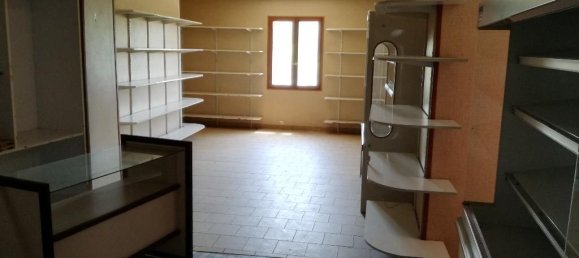 Imóvel comercial T4 em Chisseaux, France N.º 82463 7