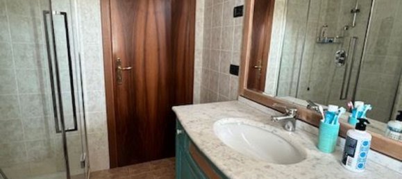4 rooms Villa in Paese, Italy No. 60303 17