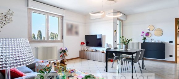 Apartamento de 3 habitaciónes en Bergamo, Italy No. 191133 16