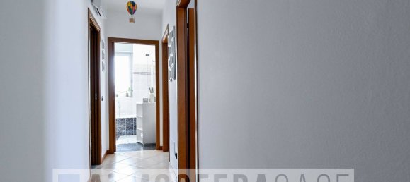 Apartamento de 3 habitaciónes en Bergamo, Italy No. 191133 29