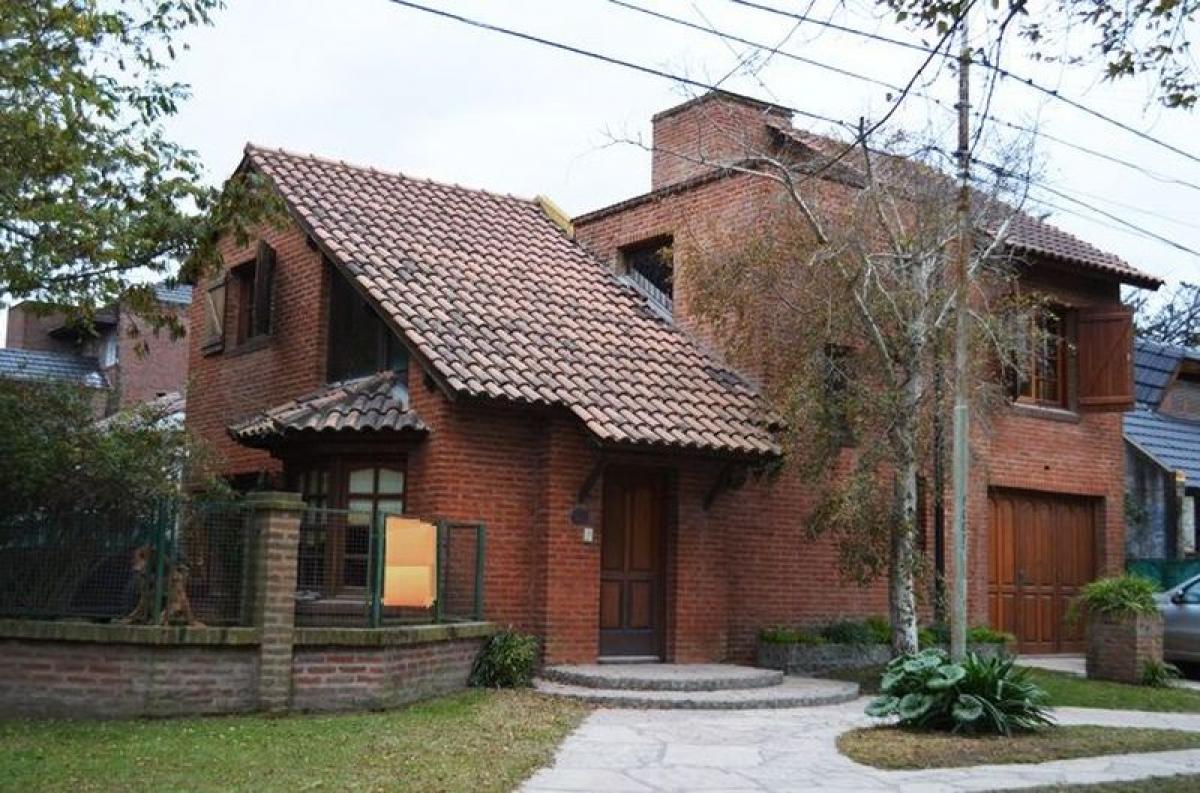 Дом с 3 спальнями в Мар-дель-Плата, Аргентина № 78741