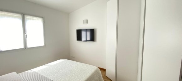 2 rooms Apartment in San Bartolomeo al Mare, Italy No. 118637 9