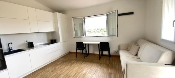 2 rooms Apartment in San Bartolomeo al Mare, Italy No. 118637 2