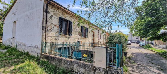 5 rooms House in Roccastrada, Italy No. 139982 17