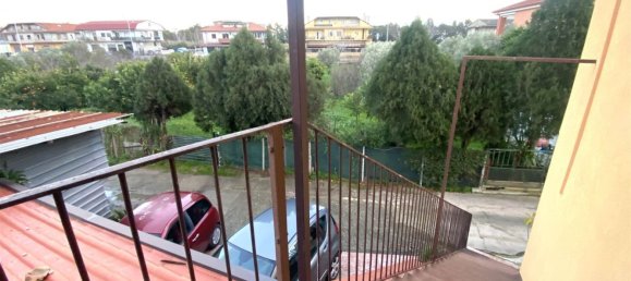 4-Zimmer Wohnung in Borgia, Italy, Nr. 173671 8