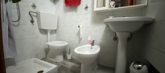 4-Zimmer Wohnung in Borgia, Italy, Nr. 173671 7