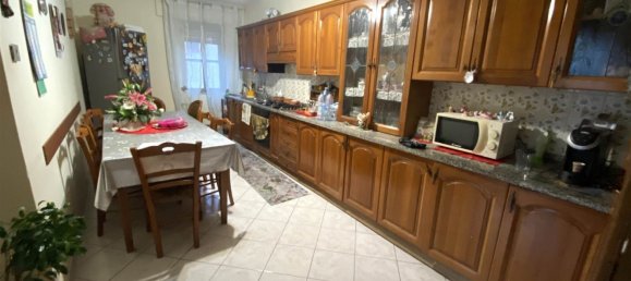 4-Zimmer Wohnung in Borgia, Italy, Nr. 173671 3