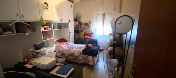 4-Zimmer Wohnung in Borgia, Italy, Nr. 173671 5