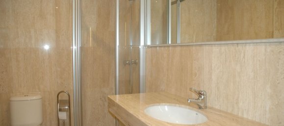 4 bedrooms Apartment in Burgos, Spain No. 158000 3