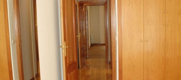 4 bedrooms Apartment in Burgos, Spain No. 158000 18