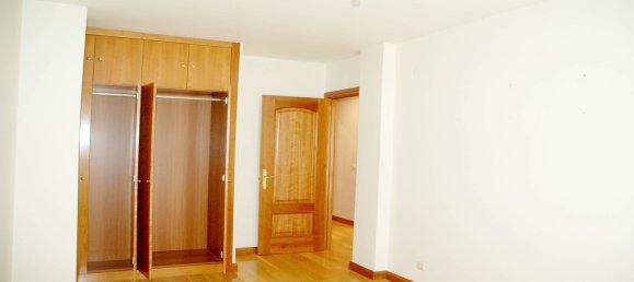 4 bedrooms Apartment in Burgos, Spain No. 158000 13