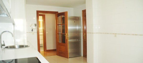 4 bedrooms Apartment in Burgos, Spain No. 158000 5