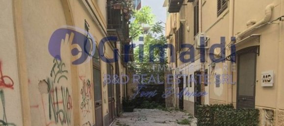 Apartamento de 3 dormitorios en Palermo, Italy No. 326440 2