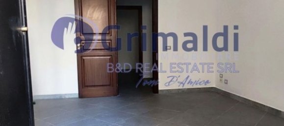 Apartamento de 3 dormitorios en Palermo, Italy No. 326440 3