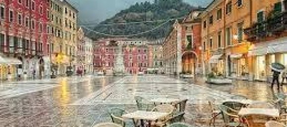 4 rooms House in Carrara, Italy No. 38316 13