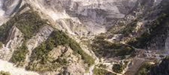 4 rooms House in Carrara, Italy No. 38316 15