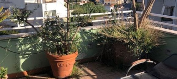 Ático de 3 habitaciónes en Nettuno, Italy No. 276499 2