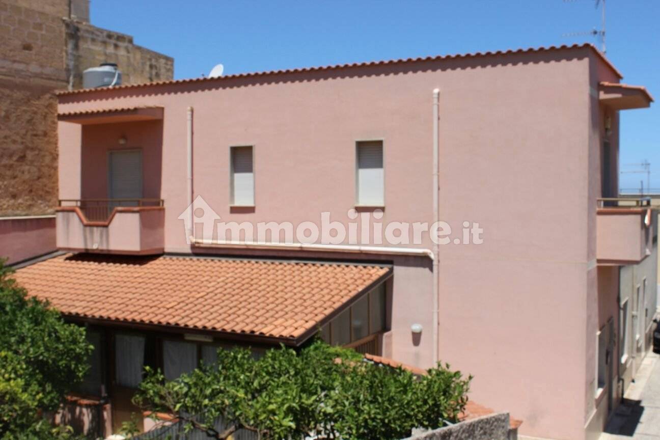  بناية في Valderice, Italy 154متر مربع رقم 278299