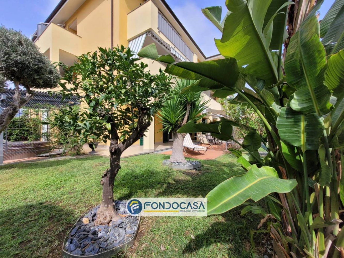 Квартира с 1 спальней в Диано Марина, Италия № 36424